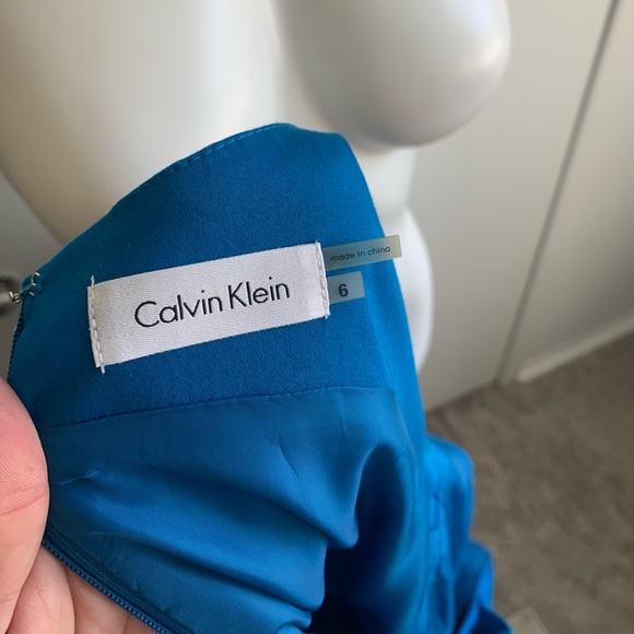 Calvin Klein dress. Size 6. Used, like new. - Picture 4 of 4